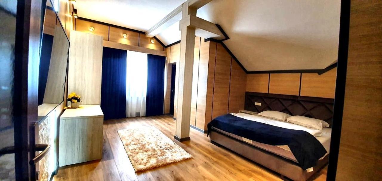 Pensiunea Luminita Târgu Jiu Buitenkant foto