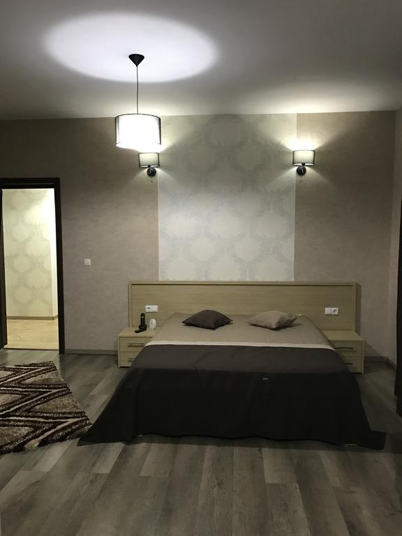 Pensiunea Luminita Târgu Jiu Buitenkant foto